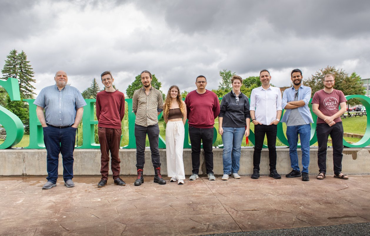 Le groupe Harvey durant l'été 2024